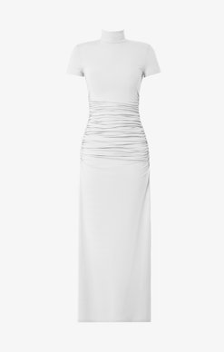 Молочное трикотажное платье макси с разрезом