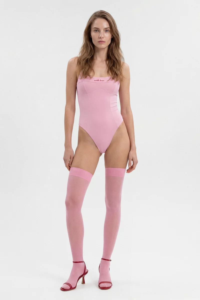 Розовый боди with love на бретелях фотография 5