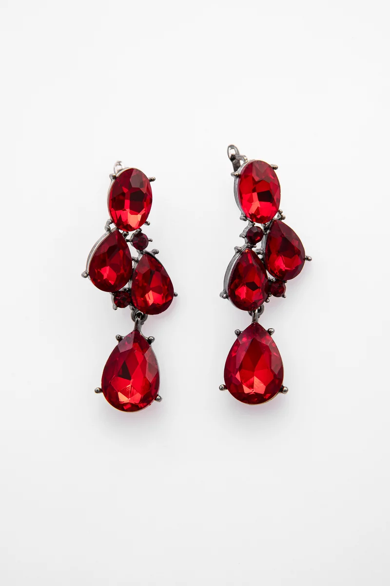 Серьги с кристаллами в бордовом оттенке фотография 4