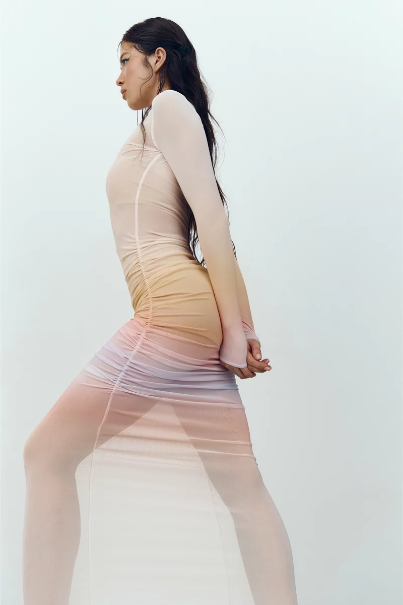 Платье макси из стрейч-сетки с градиентом фотография 2