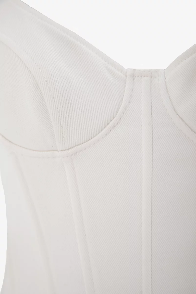 Молочный корсет на шнуровке из денима фотография 2