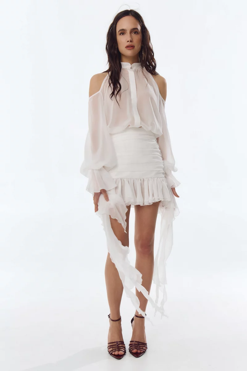 Off-shoulder milk chiffon blouse photo 2