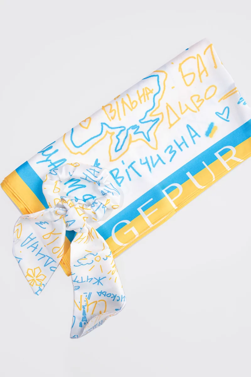 Набор из шелкового платка и резинки 'Незалежна' Набор из шелкового платка и резинки 'Незалежна' фотография 1