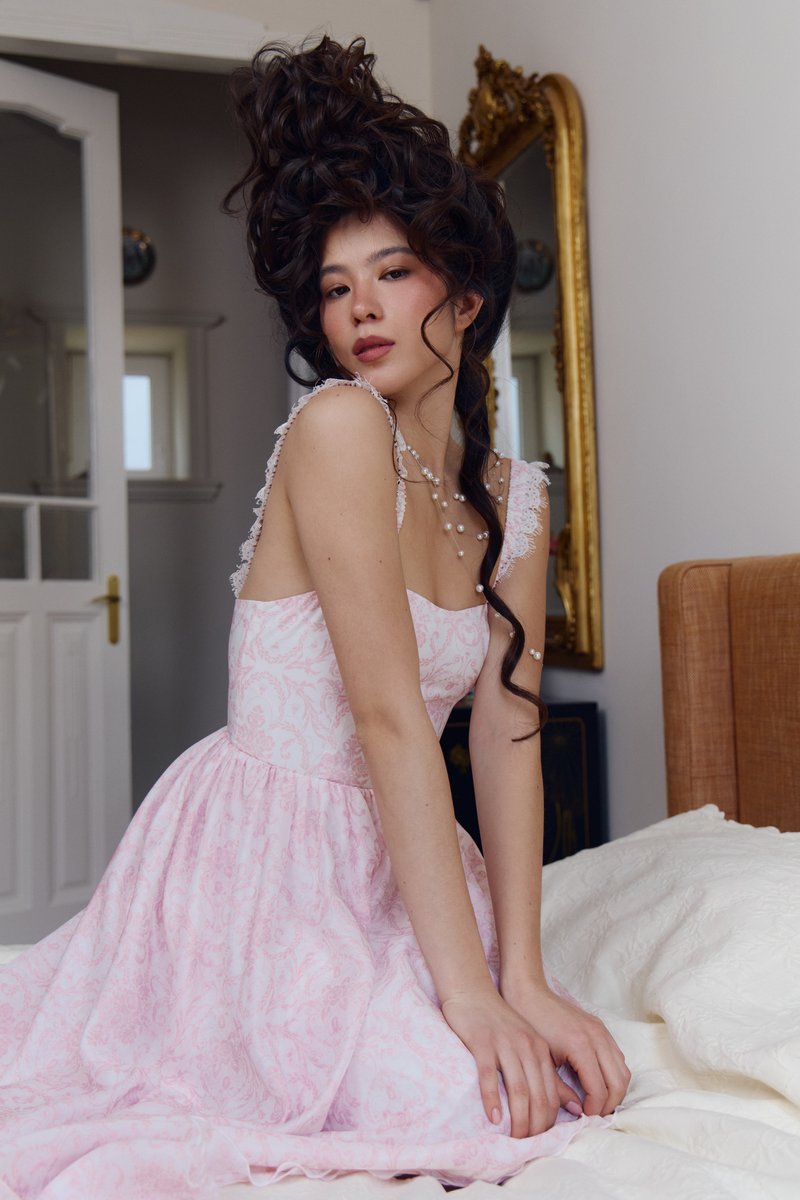 Платье асимметричного кроя из органзы Élisabeth фотография 1