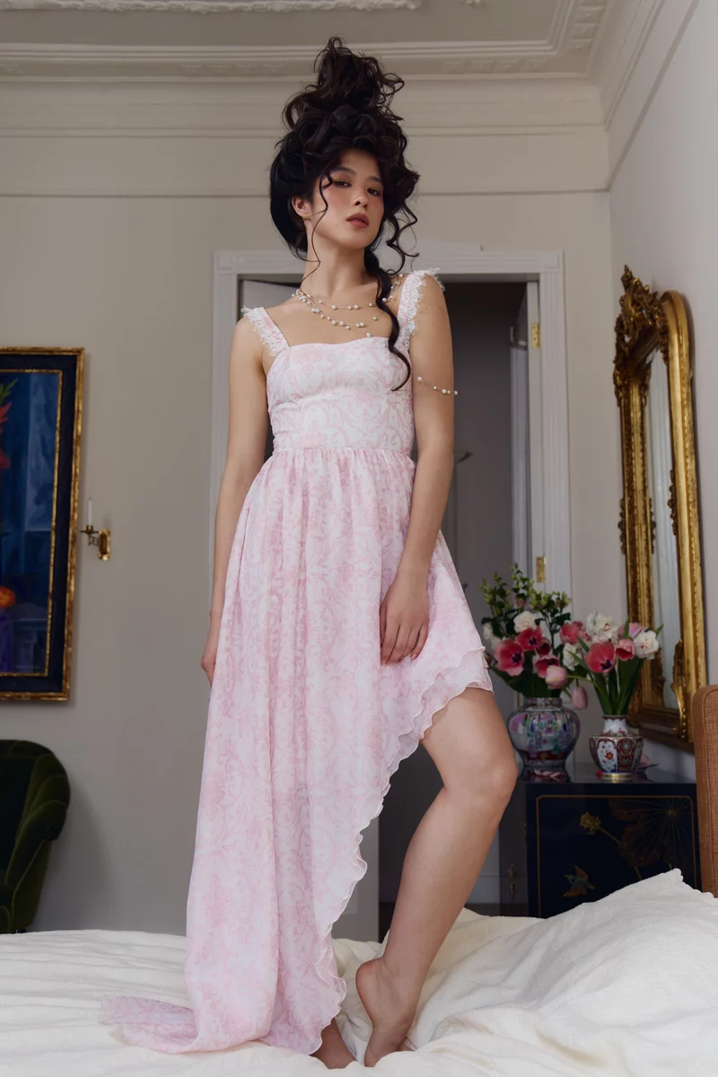 Платье асимметричного кроя из органзы Élisabeth фотография 2