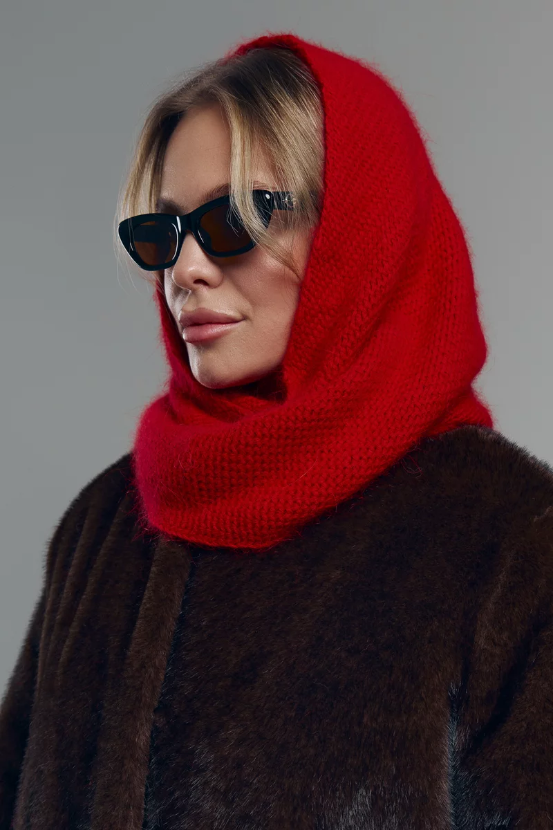 Красный ангоровый платок-шарф фотография 2