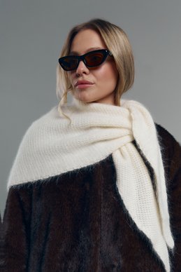 Молочный ангоровый платок-шарф