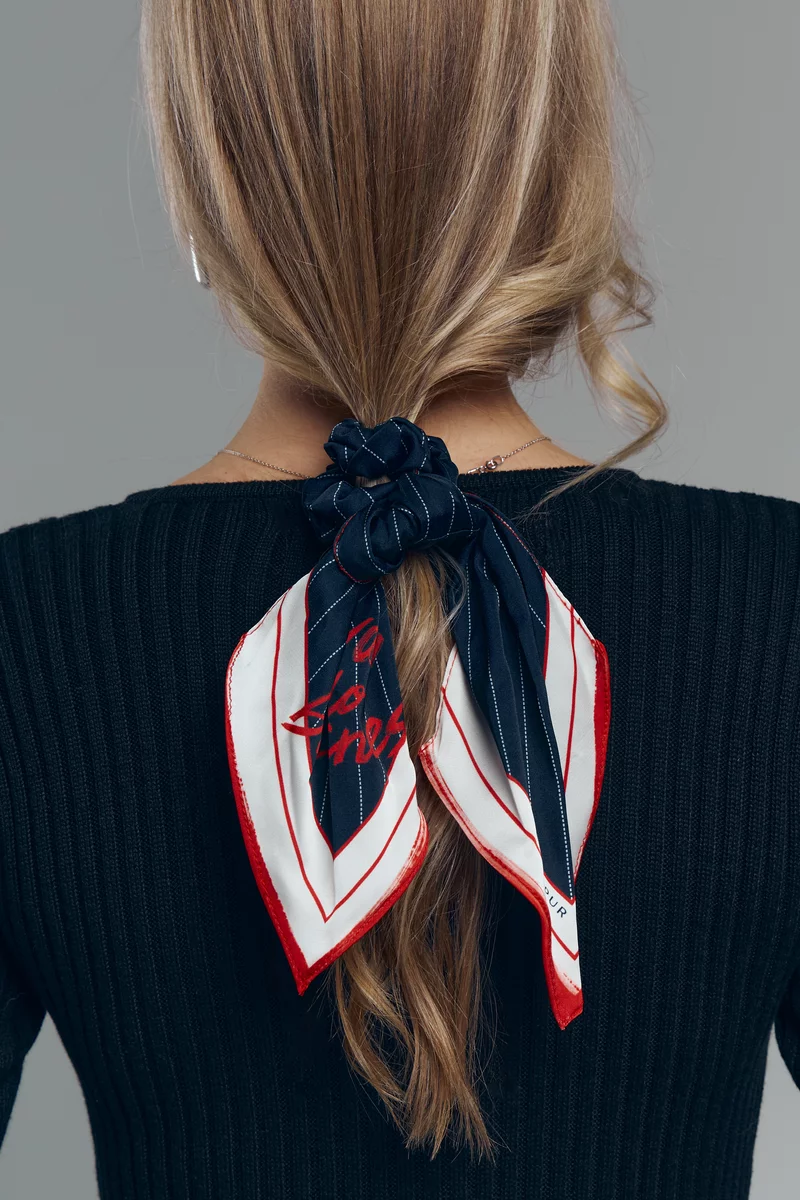 Набор из шелковой резинки для волос и носков DIVA фотография 3