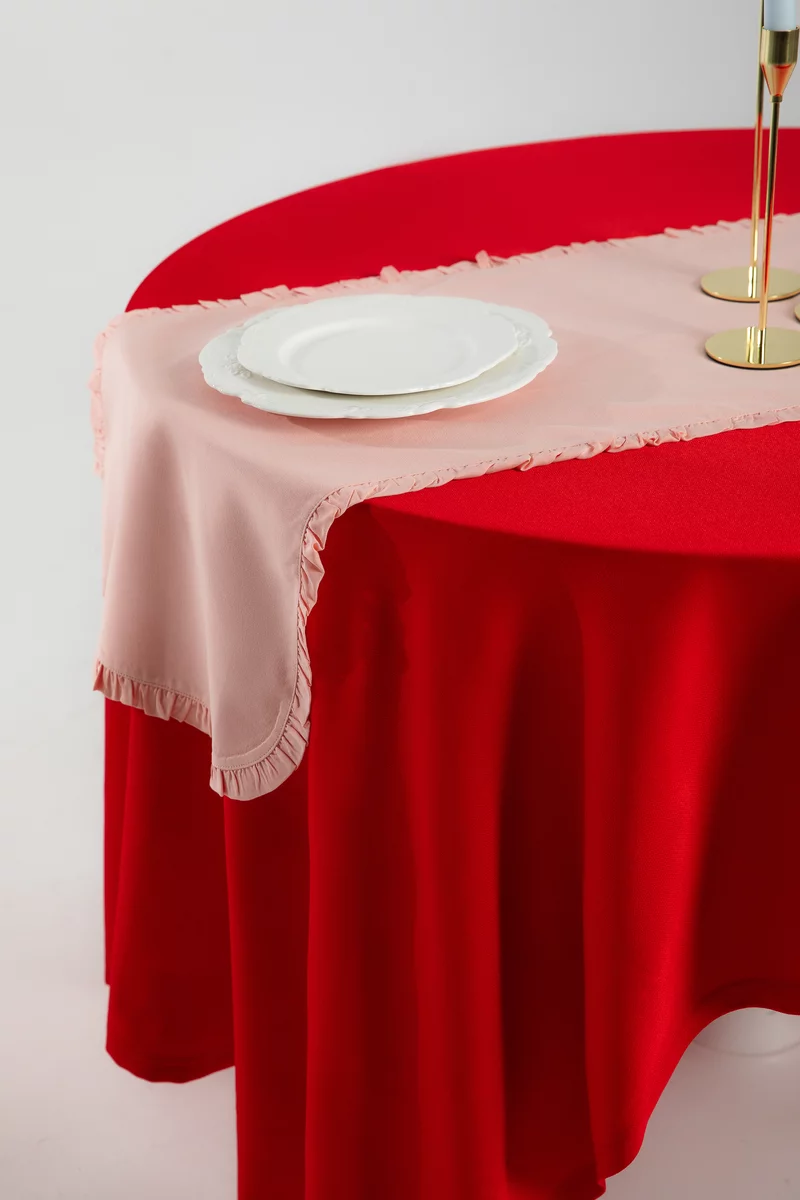 Красная скатерть 140х220 см фотография 5