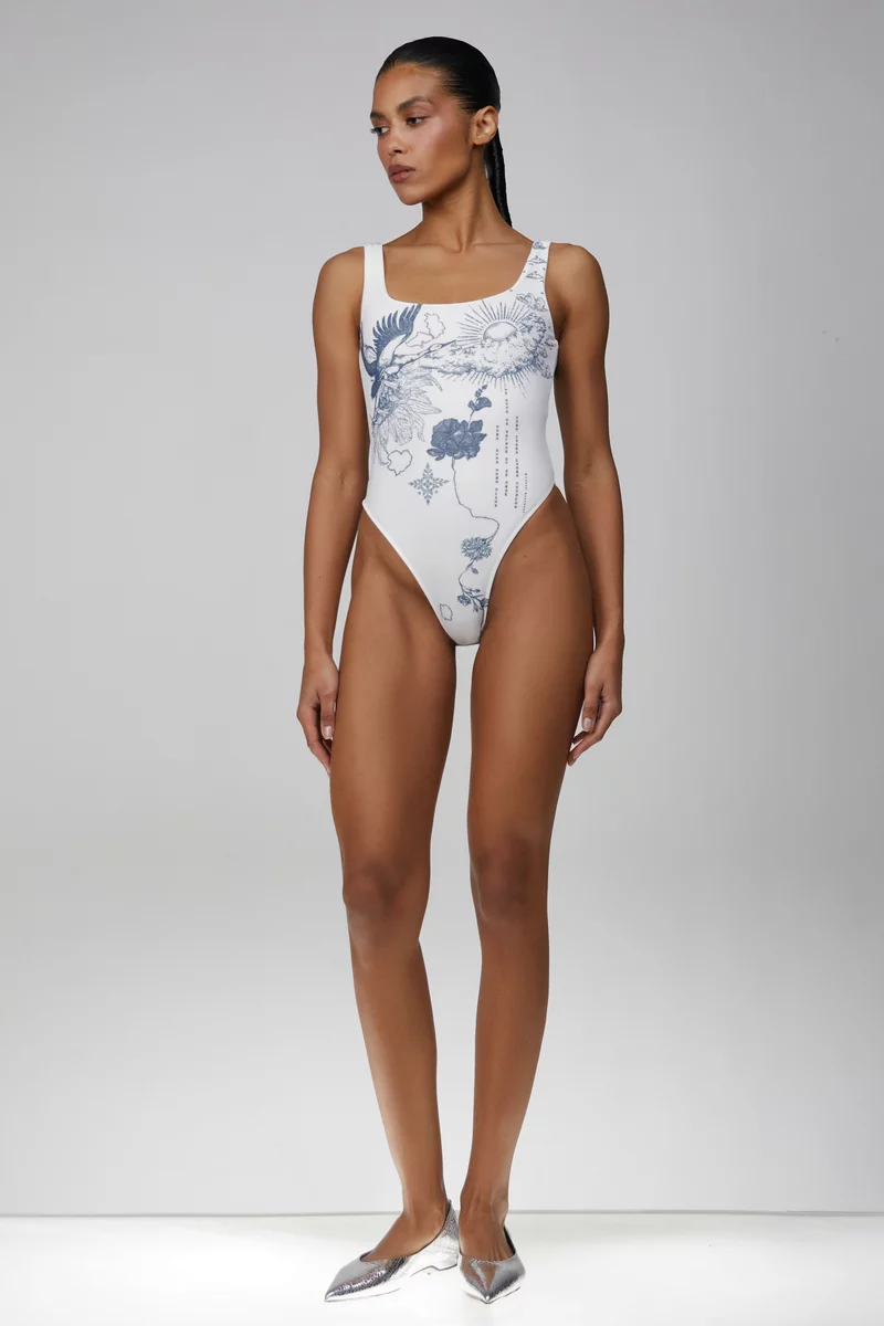 Молочный купальник-боди Душа на широких бретелях фотография 3