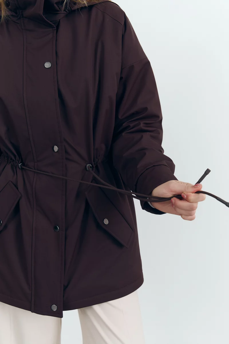 Куртка-парка с капюшоном в шоколадном оттенке Куртка-парка с капюшоном в шоколадном оттенке фотография 3