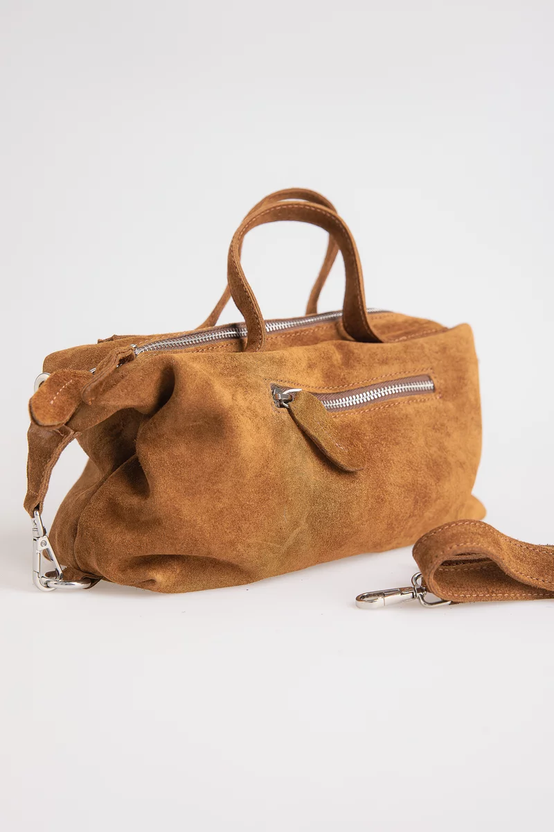 Сумка из натуральной замши с двумя ручками в оттенке капучино Сумка из натуральной замши с двумя ручками в оттенке капучино фотография 3