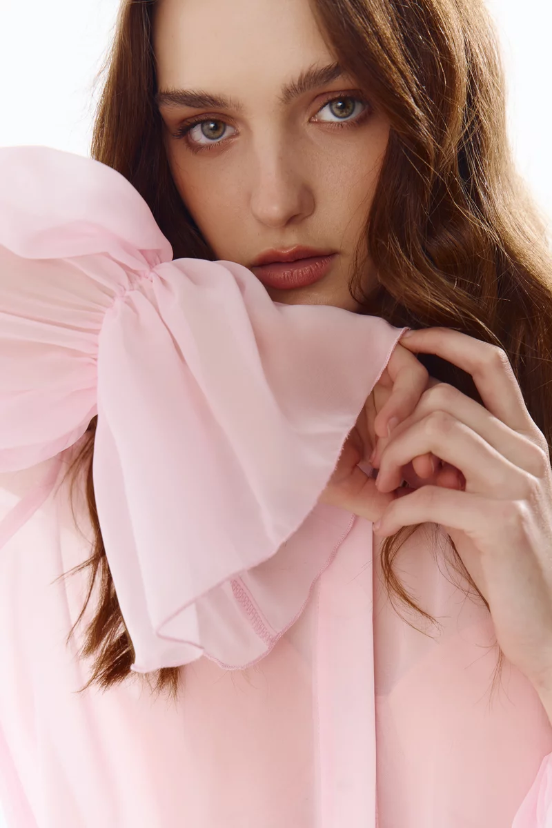 Pink chiffon blouse with open shoulders photo 5