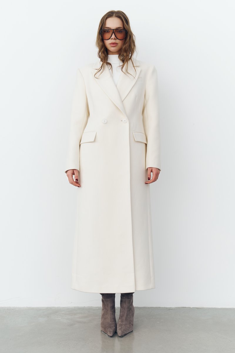 Молочное шерстяное двубортное пальто фотография 1
