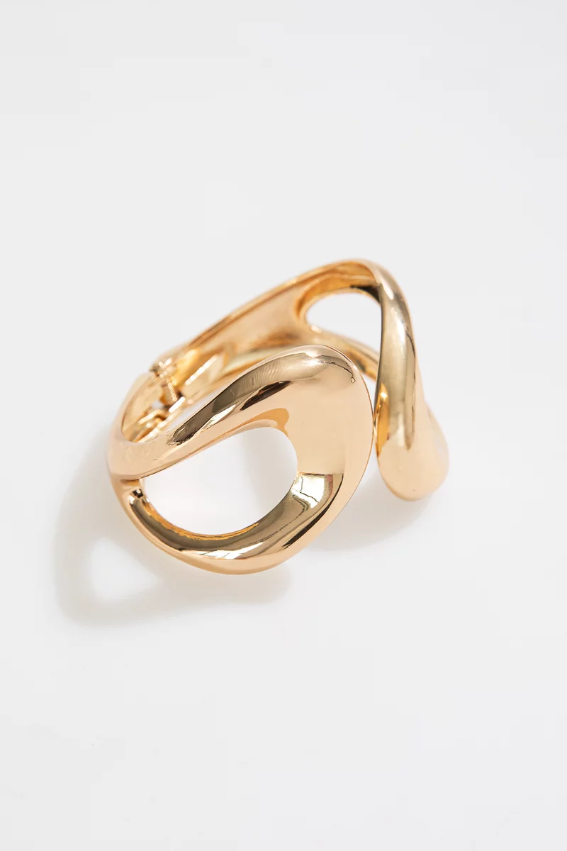 Золотистый браслет асимметрия фотография 3