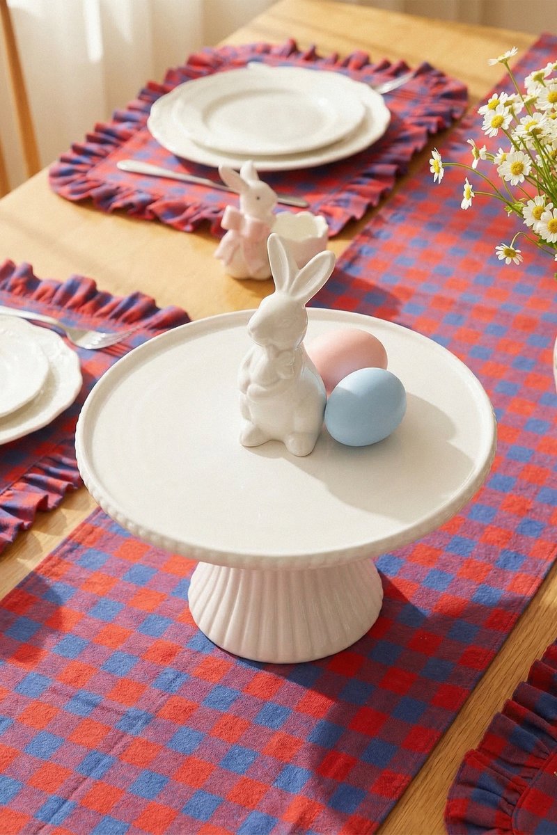 Подставка керамическая для кулича/пирожных с фигуркой кролика 22 см фотография 1