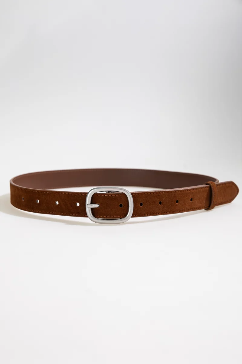 Ремень из экокожи в оттенке кемел фотография 4