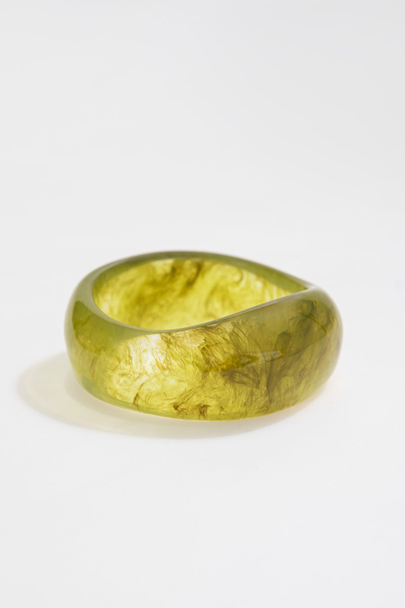 

Зелений масивний браслет