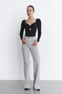 Черный трикотажный боди с акцентным лифом