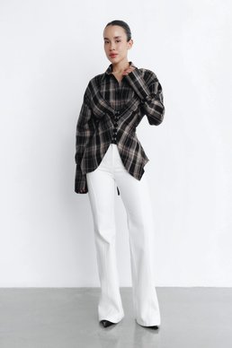 Черная клетчатая рубашка асимметричного кроя на крючках