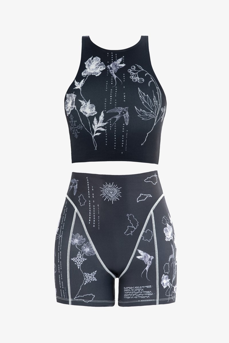 Черный набор из кроп-топа и велосипедных шорт Душа фотография 1