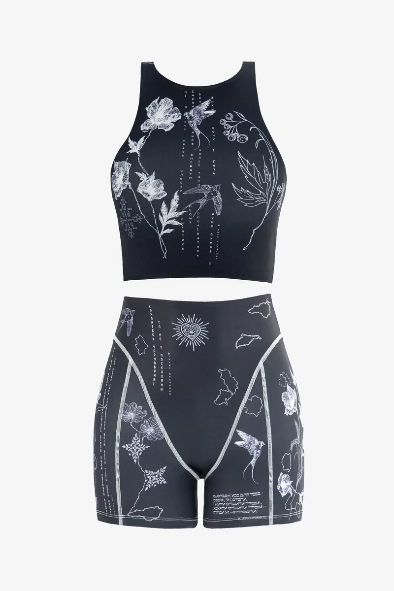 Черный набор из кроп-топа и велосипедных шорт Душа Черный набор из кроп-топа и велосипедных шорт Душа фотография 1