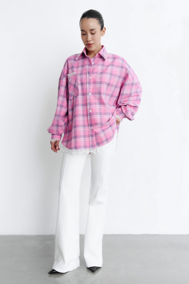 

Рожева картата сорочка оверсайз з мереживом