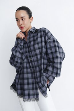 Фиолетовая клетчатая рубашка оверсайз с кружевом