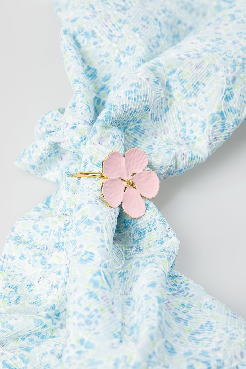 

Кільце для серветок рожева квітка 3,5 см