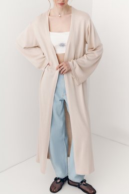 Молочний трикотажний кардиган прямого крою