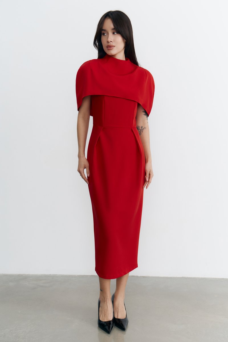 Красный комплект из платья миди и кейпа фотография 1