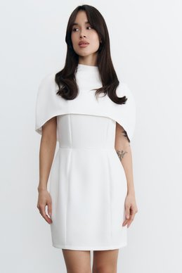 Белый комплект из платья мини и кейпа