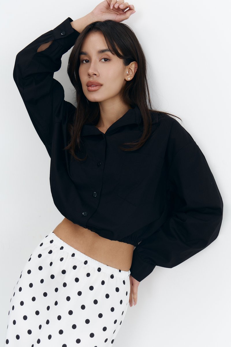 

Чорна бавовняна сорочка з поясом на резинці