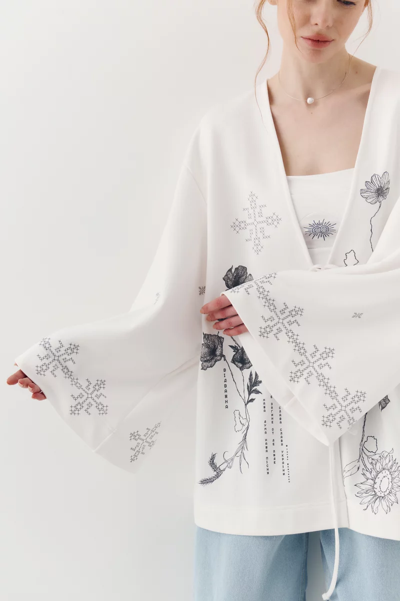 Молочное трикотажное кимоно на завязке Душа фотография 2