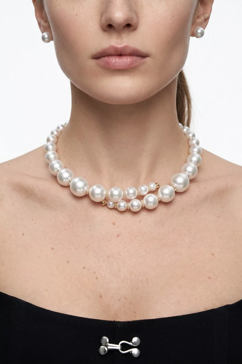 Milk set of necklace, bracelet and earrings with pearls photo 1