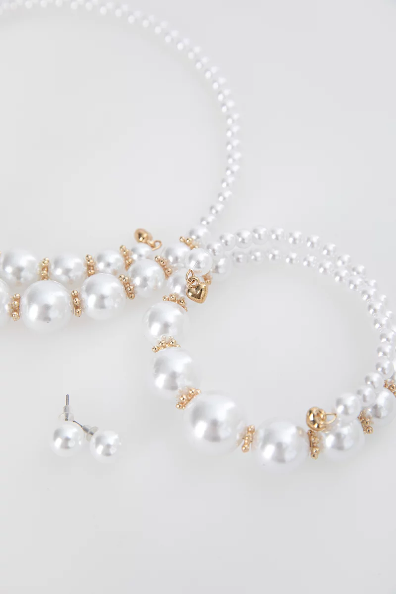 Milk set of necklace, bracelet and earrings with pearls photo 5