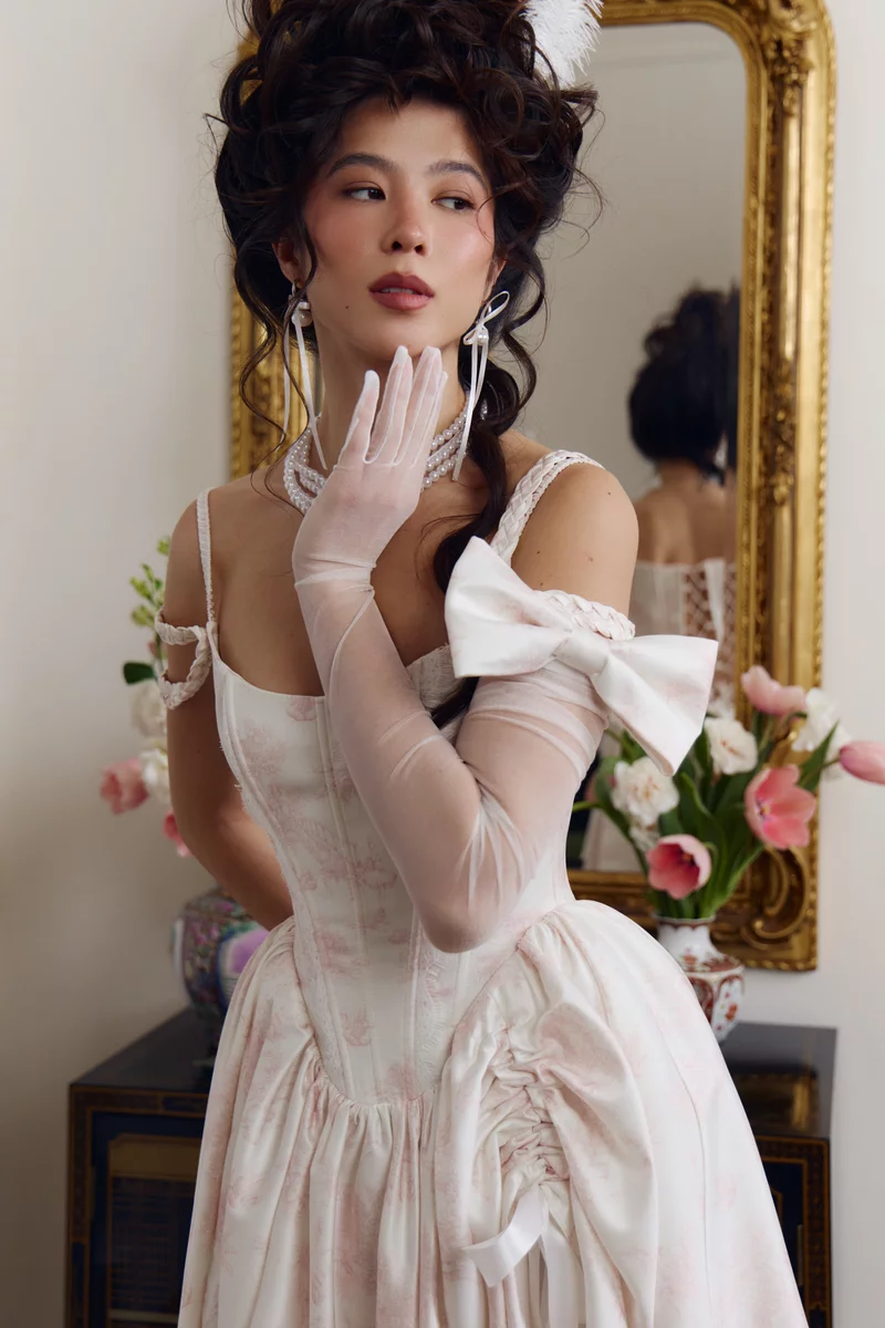 Stretch mesh milk gloves with satin bow photo 1