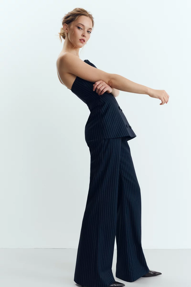 Blue jumpsuit with accent straps photo 5