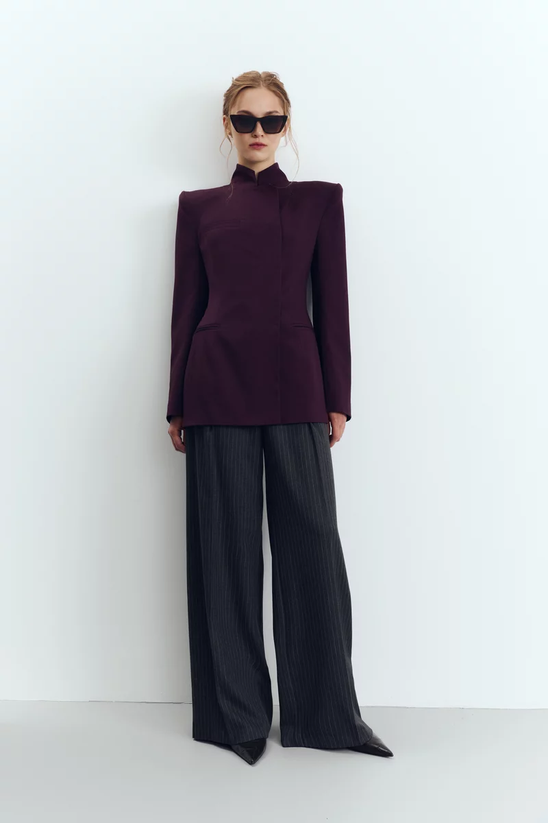 Structured single-breasted jacket in wine color photo 4