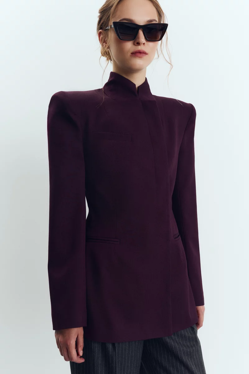 Structured single-breasted jacket in wine color photo 5