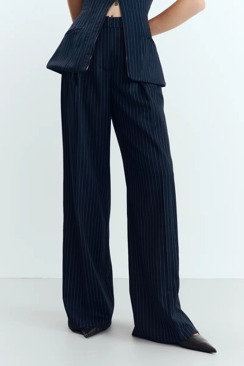 Blue suiting palazzo pants photo 4