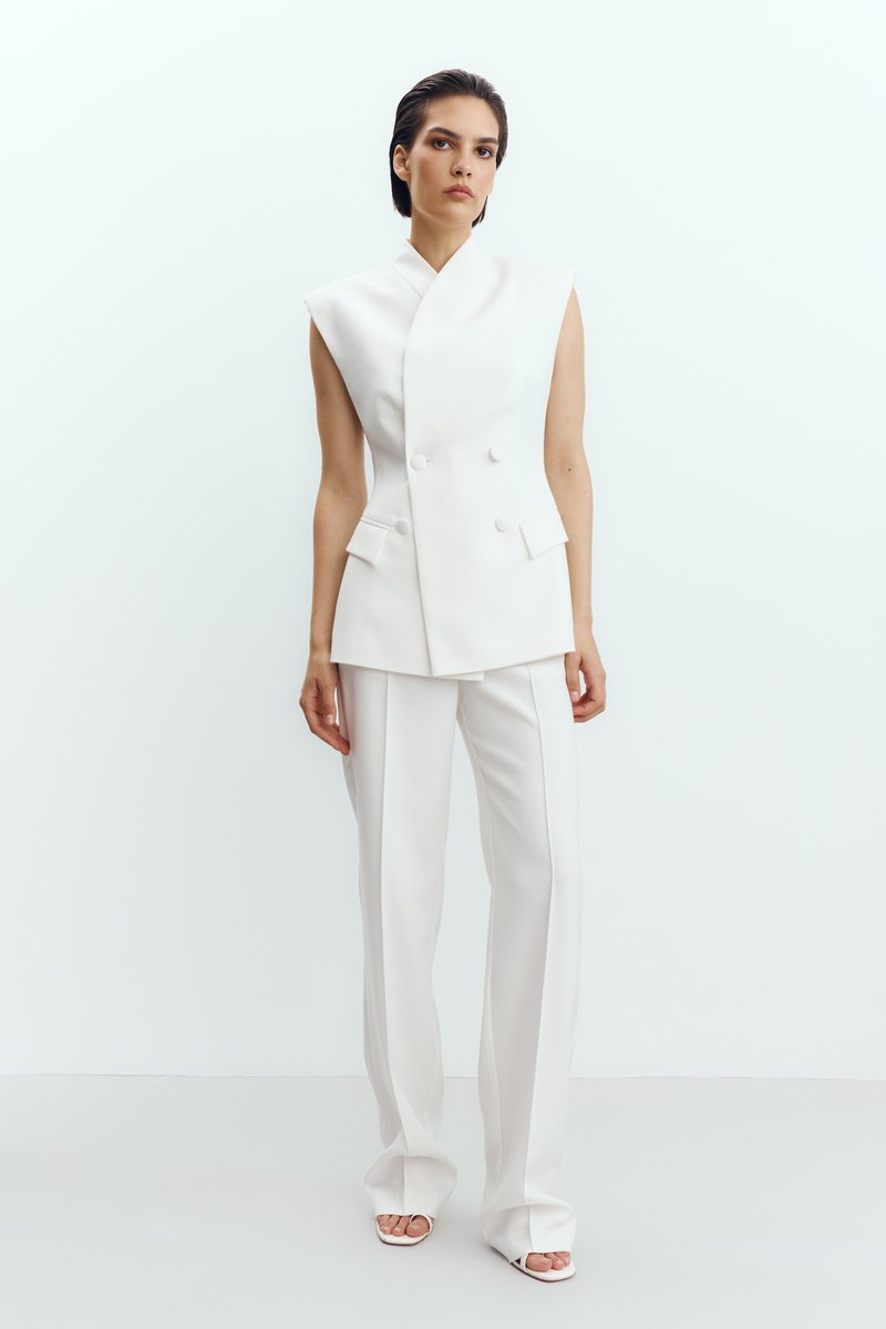 Straight-cut milky suit pants image 1
