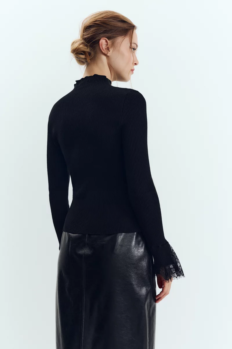 Black sweater with lace cuffs photo 4
