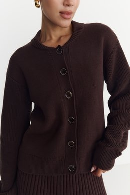 Кардиган в шоколадном оттенке с акцентными пуговицами
