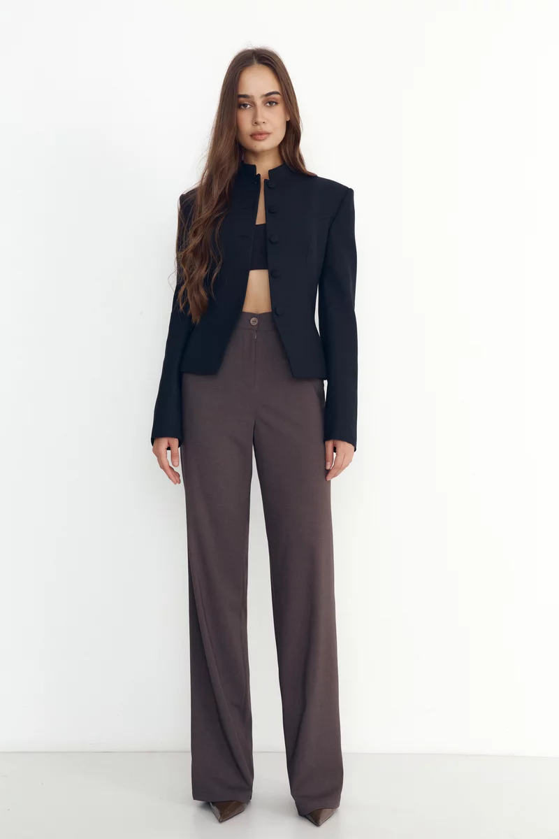 Classic-cut trousers in chocolate hue photo 1